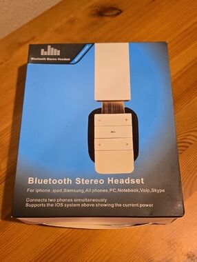 Bluetooth Stereo Headset - Red